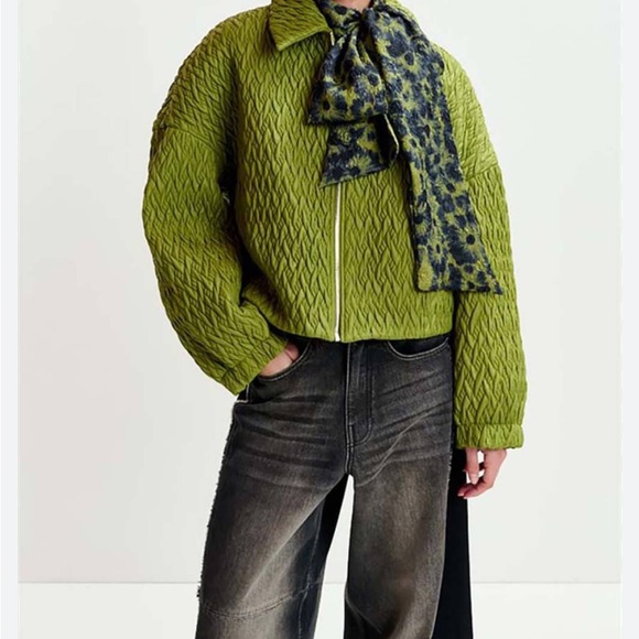 Chic Olive Bomber Jacket for Women - Picture 2 of 5